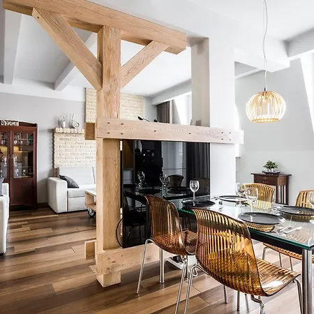 Elite Garbary Old Town Apartment